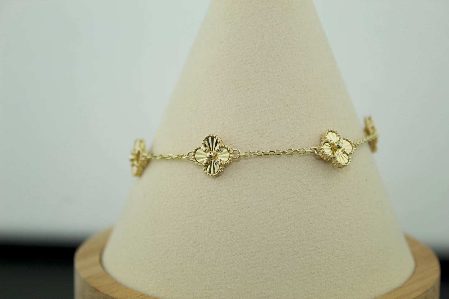 14K Solid Gold Floral Clover Bracelet