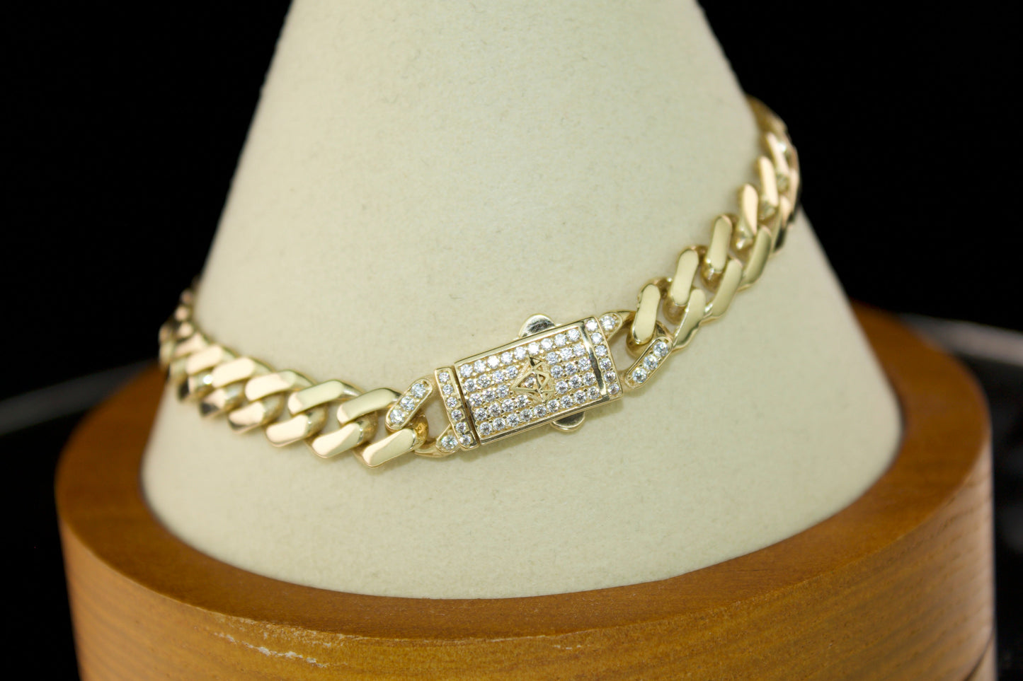 Crown Monaco Bracelet | 14K Semi Hollow | 7.75” | 7.2mm