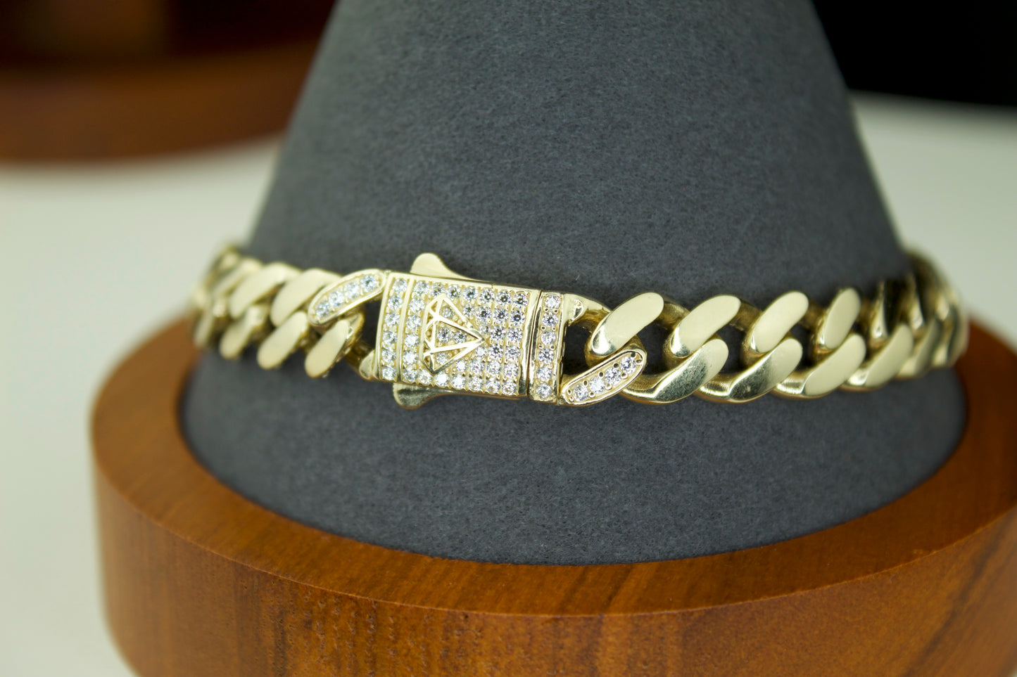 The Monaco 888 Bracelet | 14K | Semi Hollow | 8” | 8.8mm
