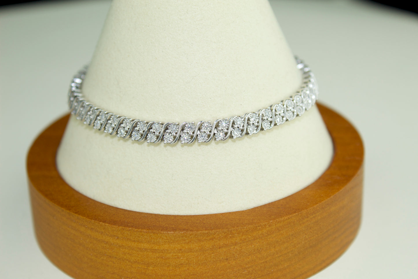 Lab Grown Diamond Bracelet | .925 Sterling Silver | Rhodium Plated | 7.5"