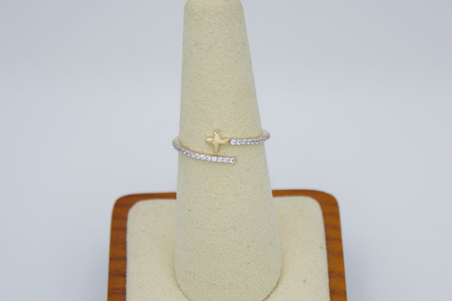 14K Cross Wrap Ring with CZ | Size 6.5