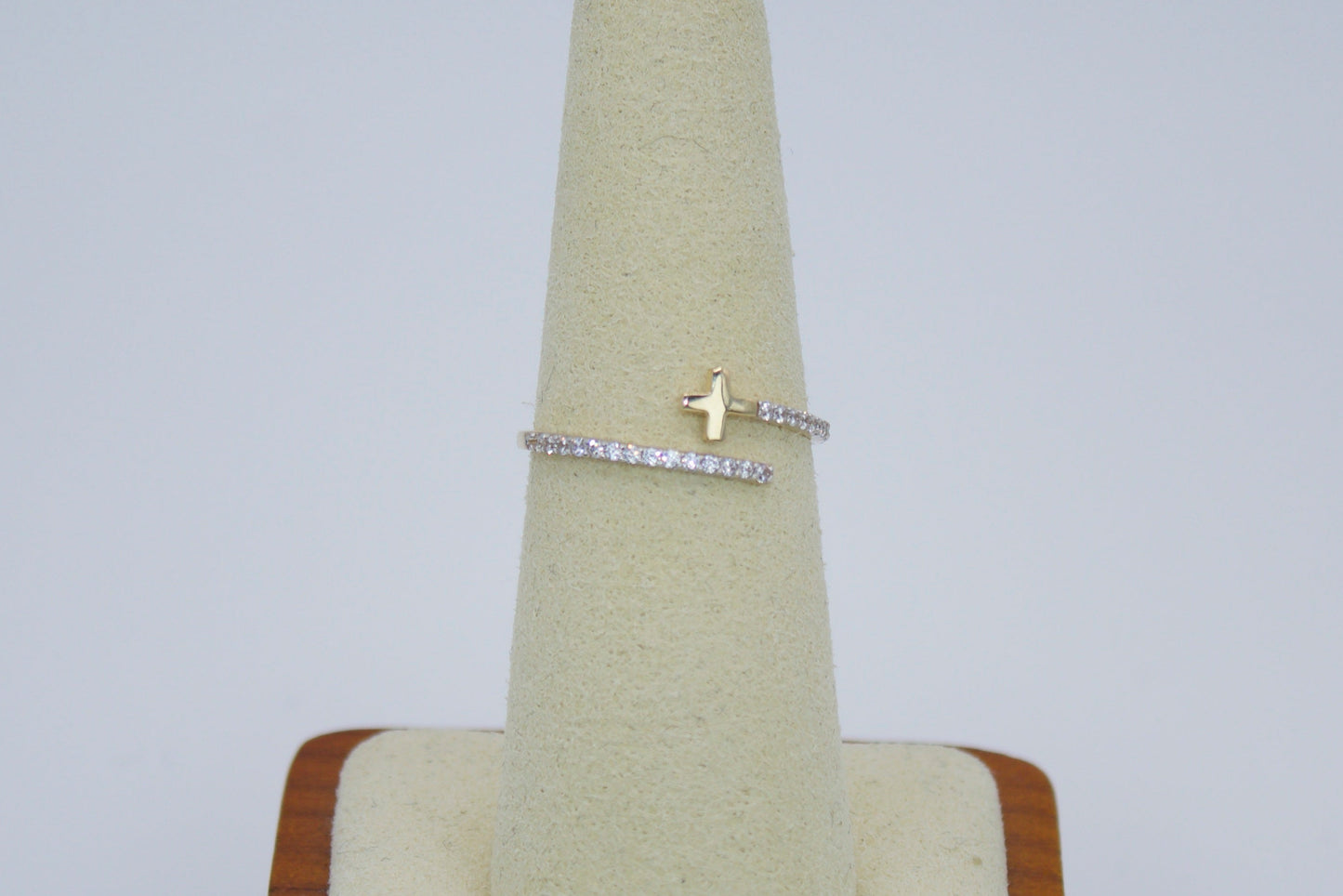 14K Cross Wrap Ring with CZ | Size 6.5