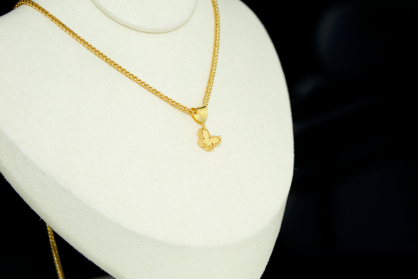 Butterfly Pendant | Solid 21 Karat | Chain Set Available