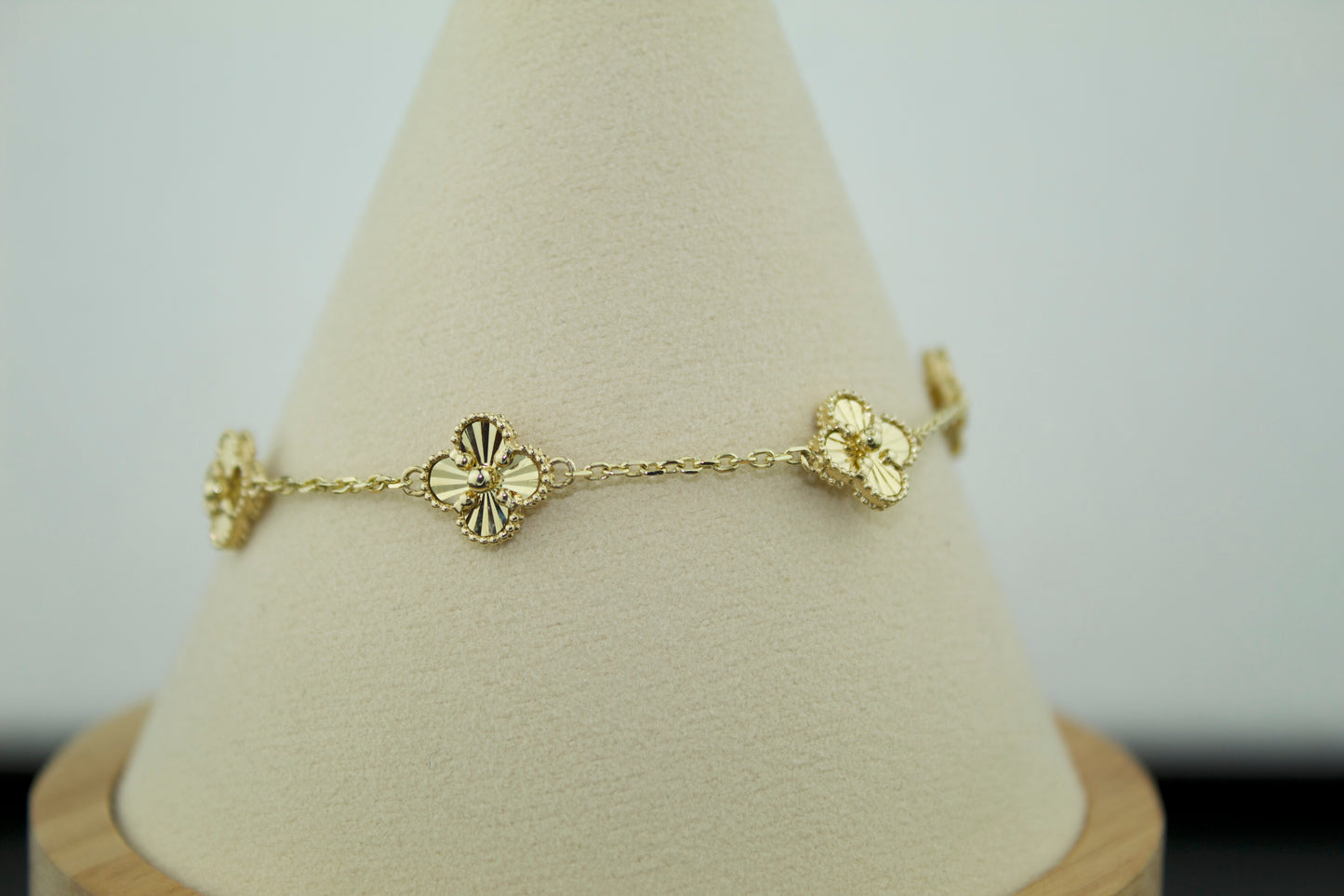14K Solid Gold Floral Clover Bracelet