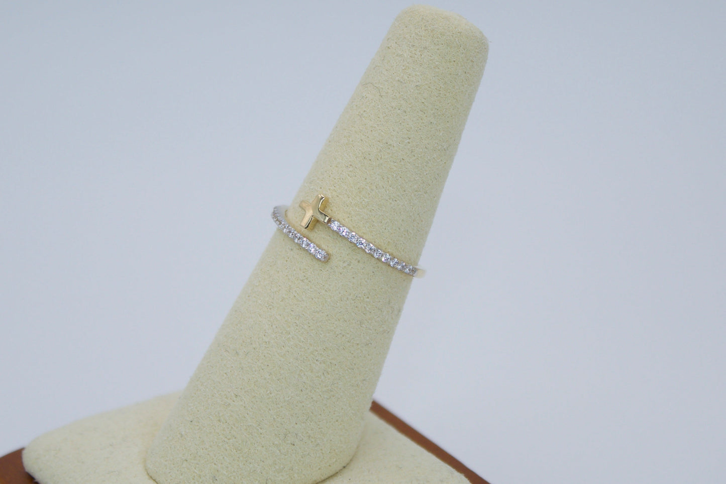 14K Cross Wrap Ring with CZ | Size 6.5