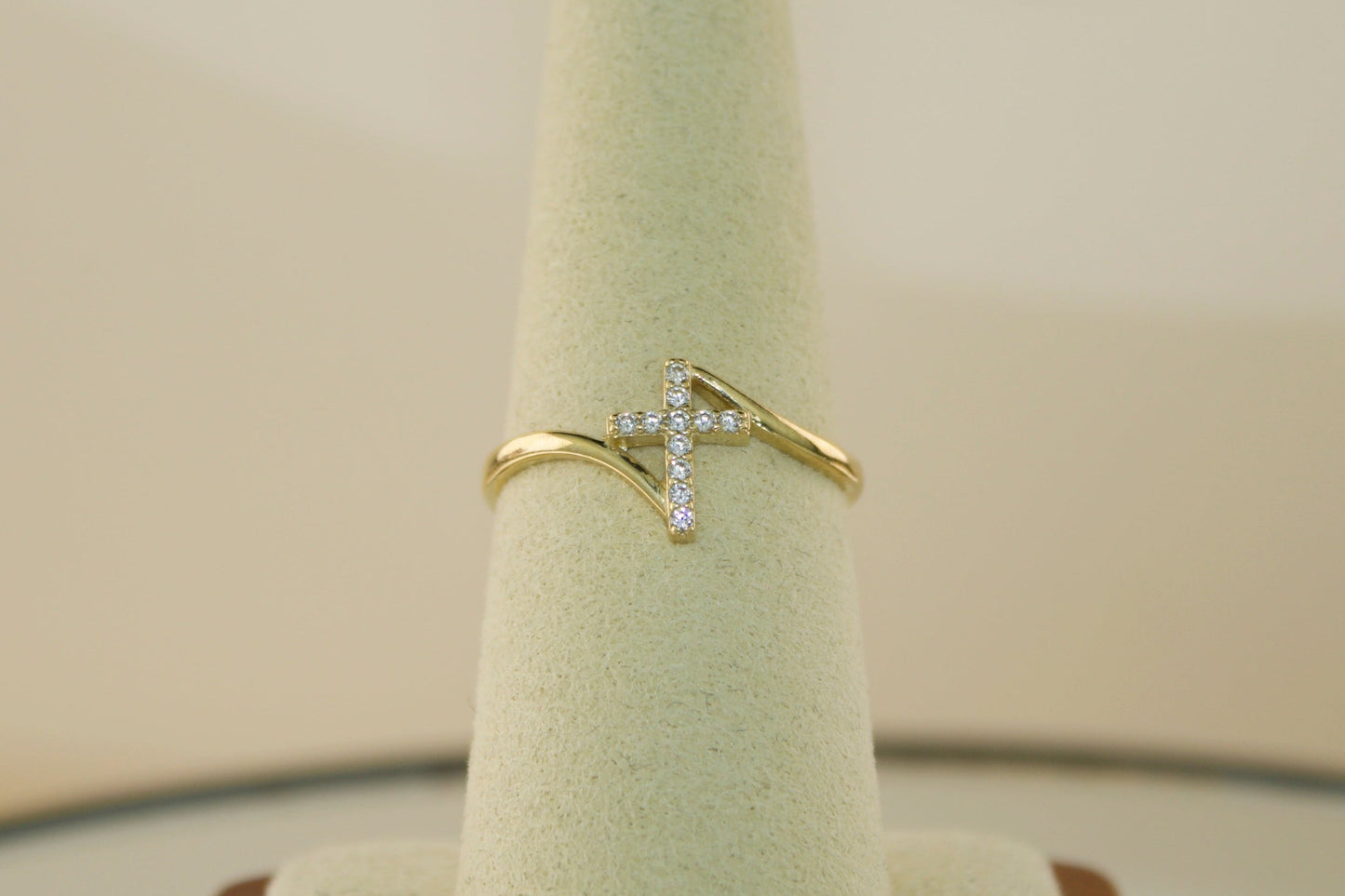 Cross Ring with CZ Accents | Solid 10K | Size 7.5