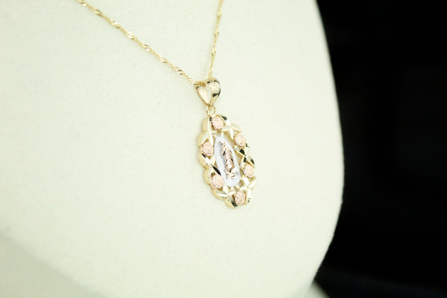 Virgencita Diamond Cut Pendant Set with 20” Singapore Chain | Solid 14K | 3 Ton