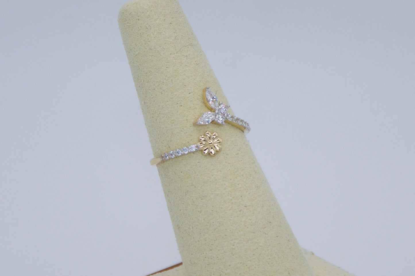 14K Butterfly & Blossom Ring with CZ | Size 7