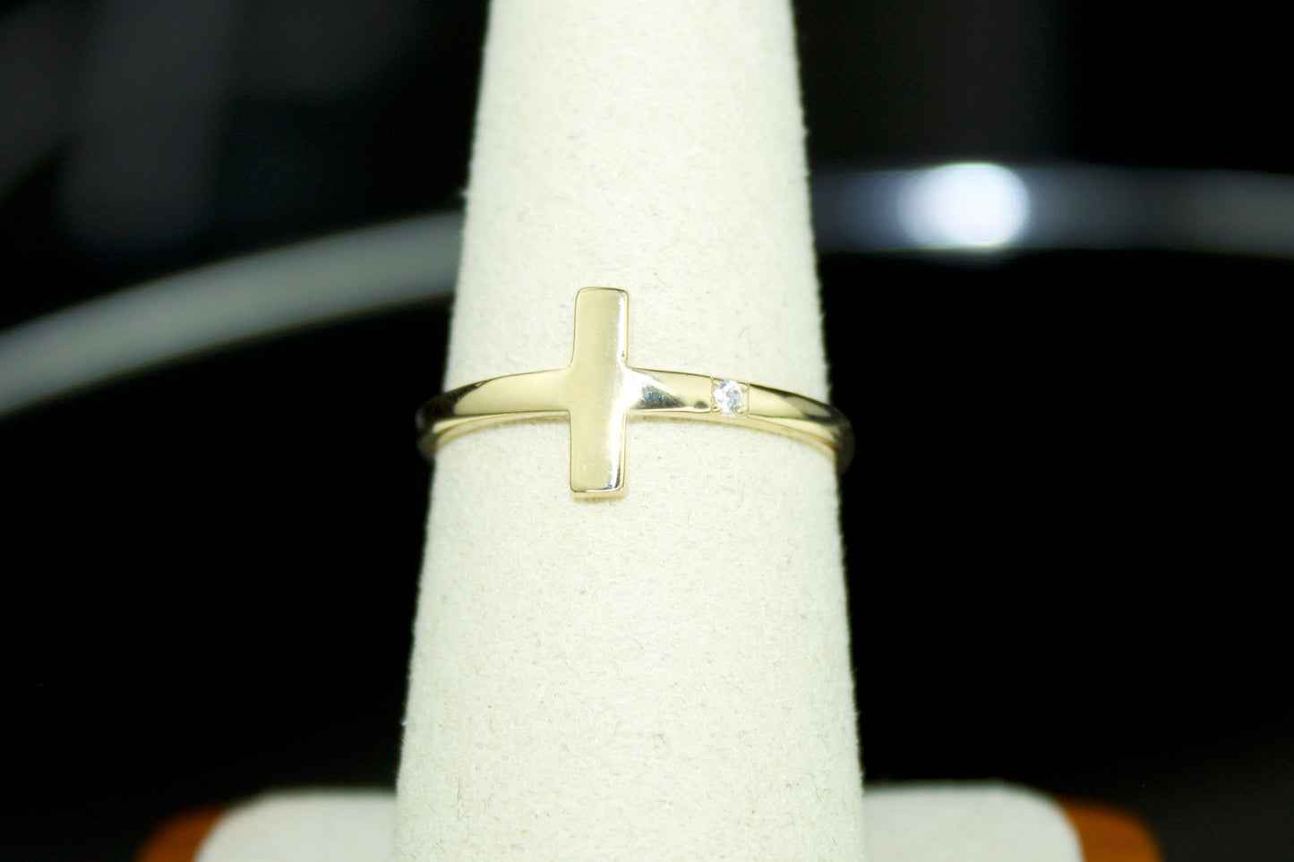 10K Everyday Cross Ring