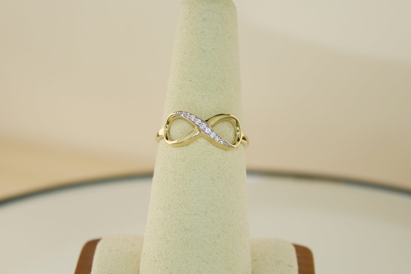 14K Infinity Ring with CZ Accents | Size 7