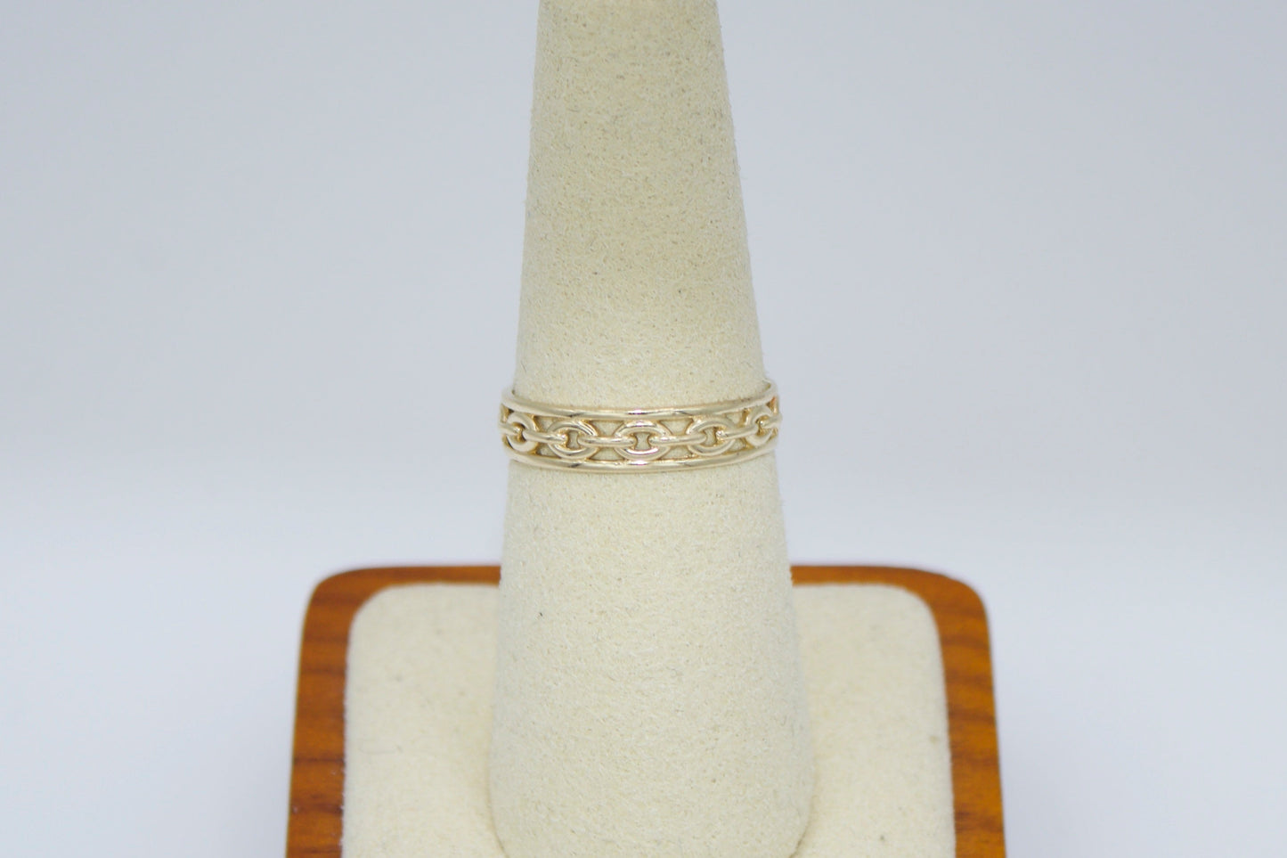 14K Frame Elegant Ring | Size 7.5