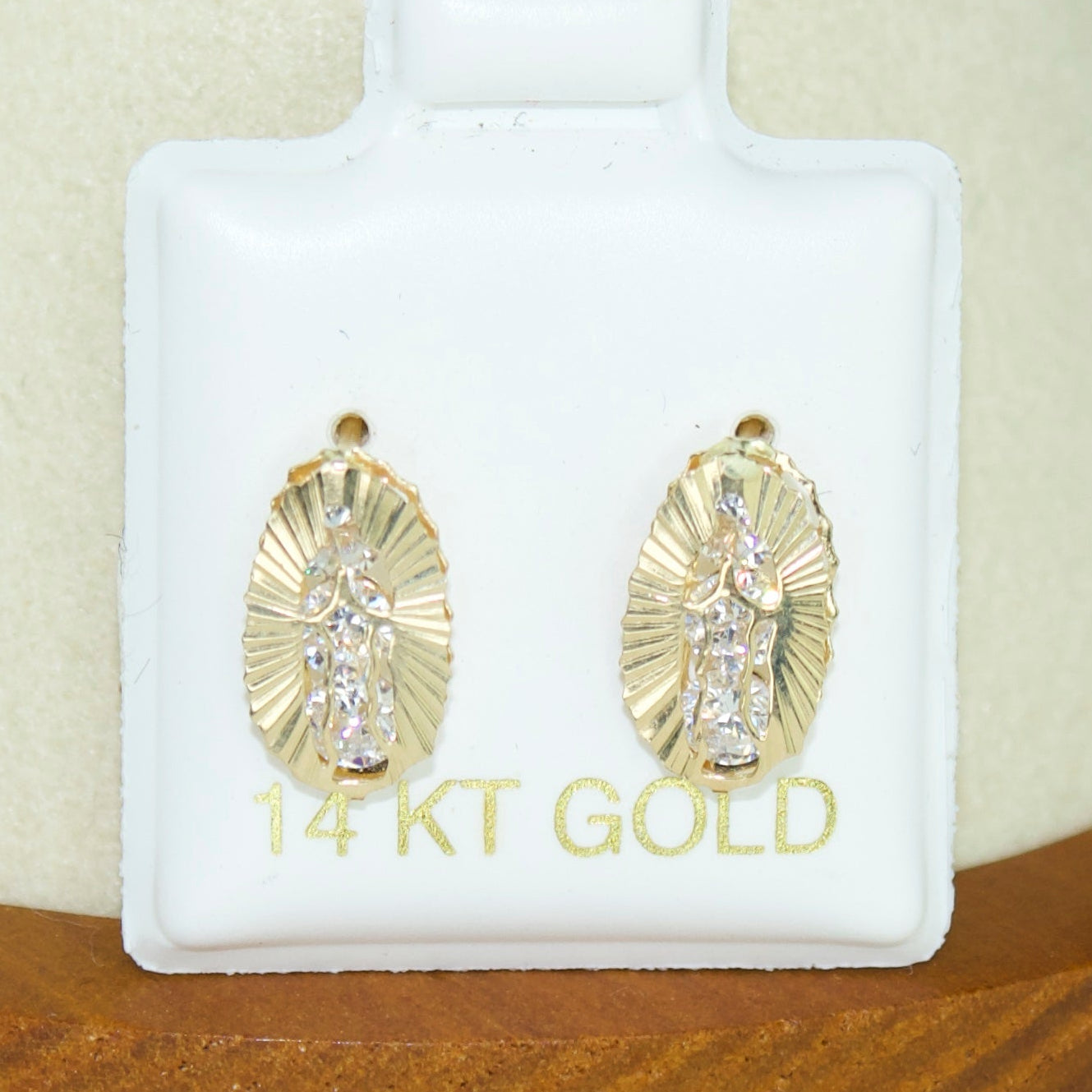 Virgencita Oval Stud Earrings | 14K
