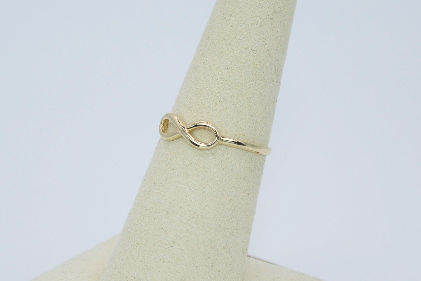 14K Solid Gold Infinity Ring | Size 7.25