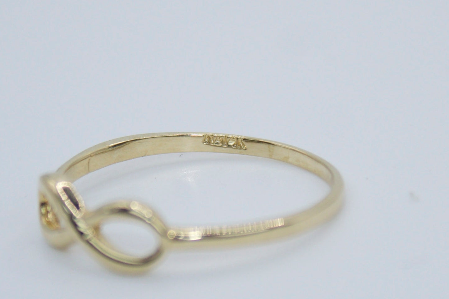 14K Solid Gold Infinity Ring | Size 7.25