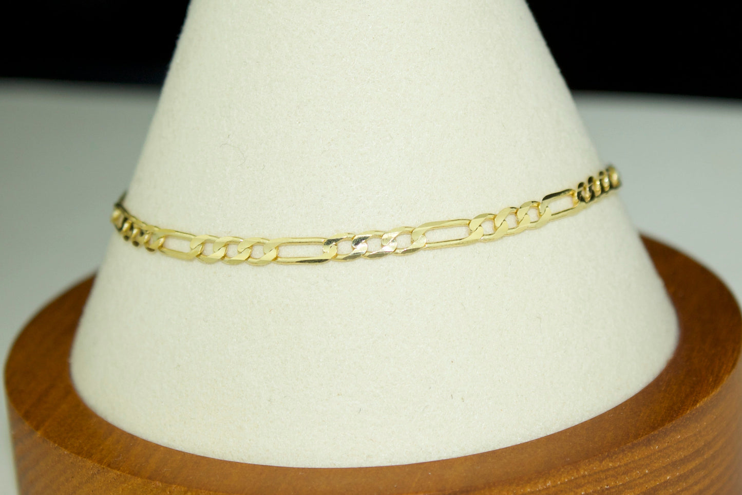 10K Solid Figaro Bracelet 7.5 Inch | Classic Gold Chain Bracelet