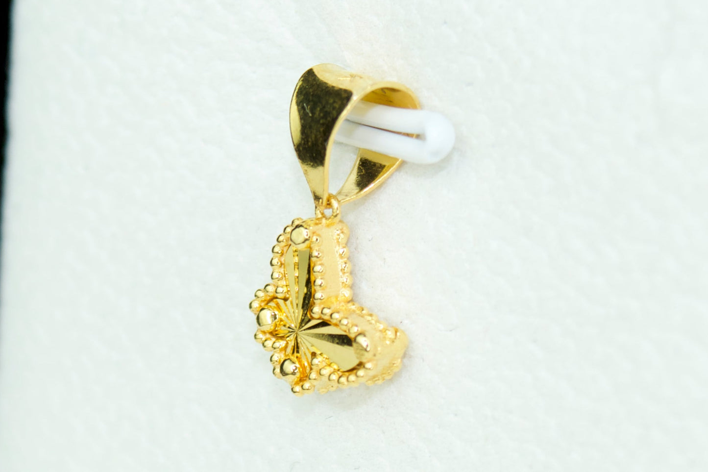 No.21 Butterfly Solid 21K Pendant