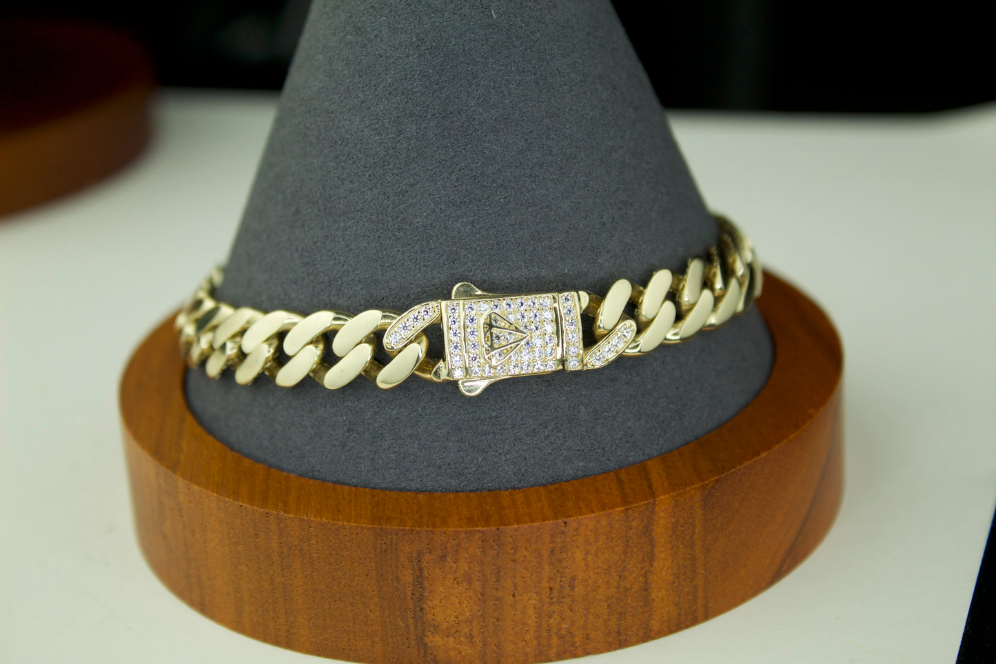 The Monaco 888 Bracelet | 14K | Semi Hollow | 8” | 8.8mm