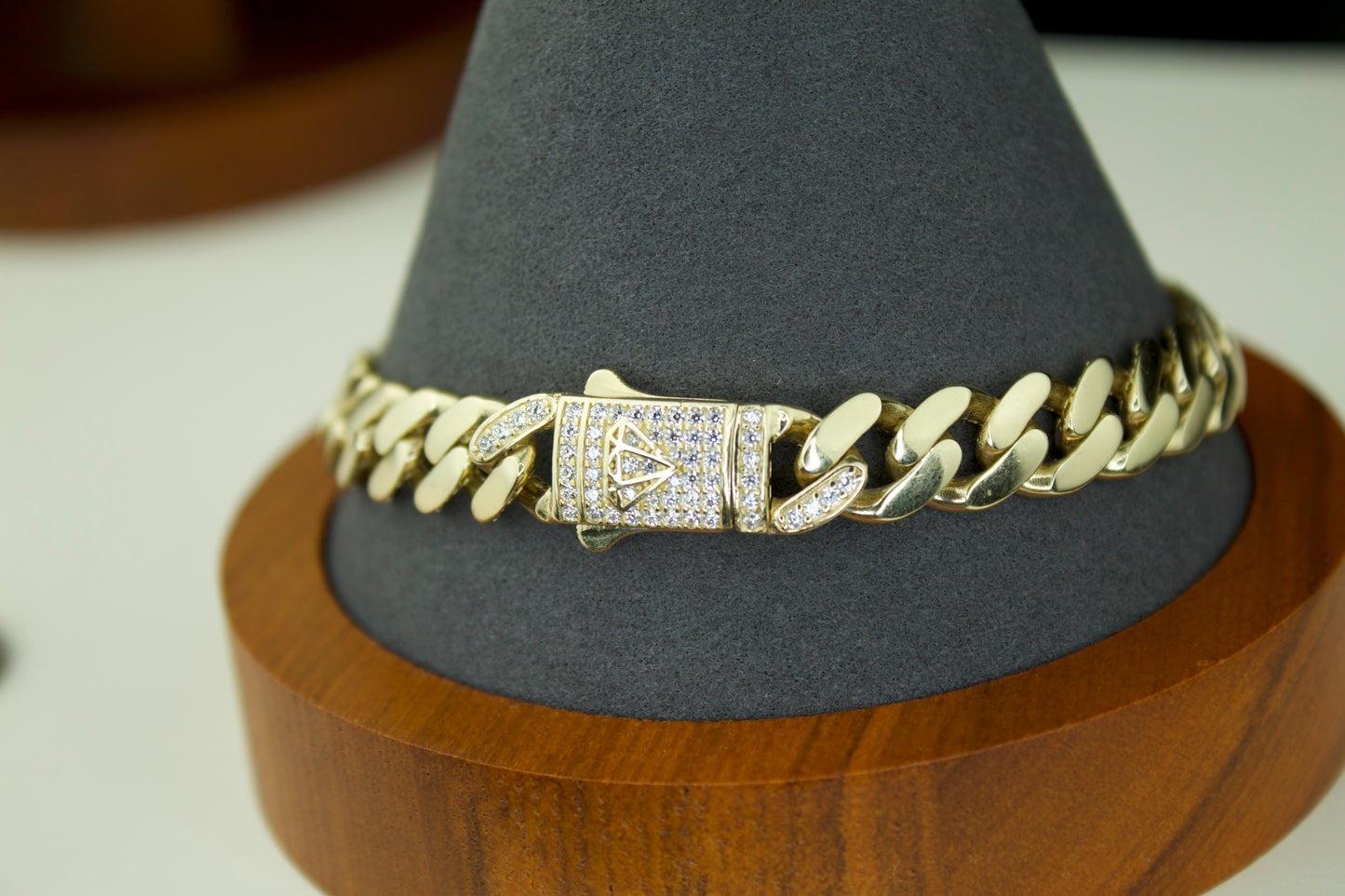 The Monaco 888 Bracelet | 14K | Semi Hollow | 8” | 8.8mm