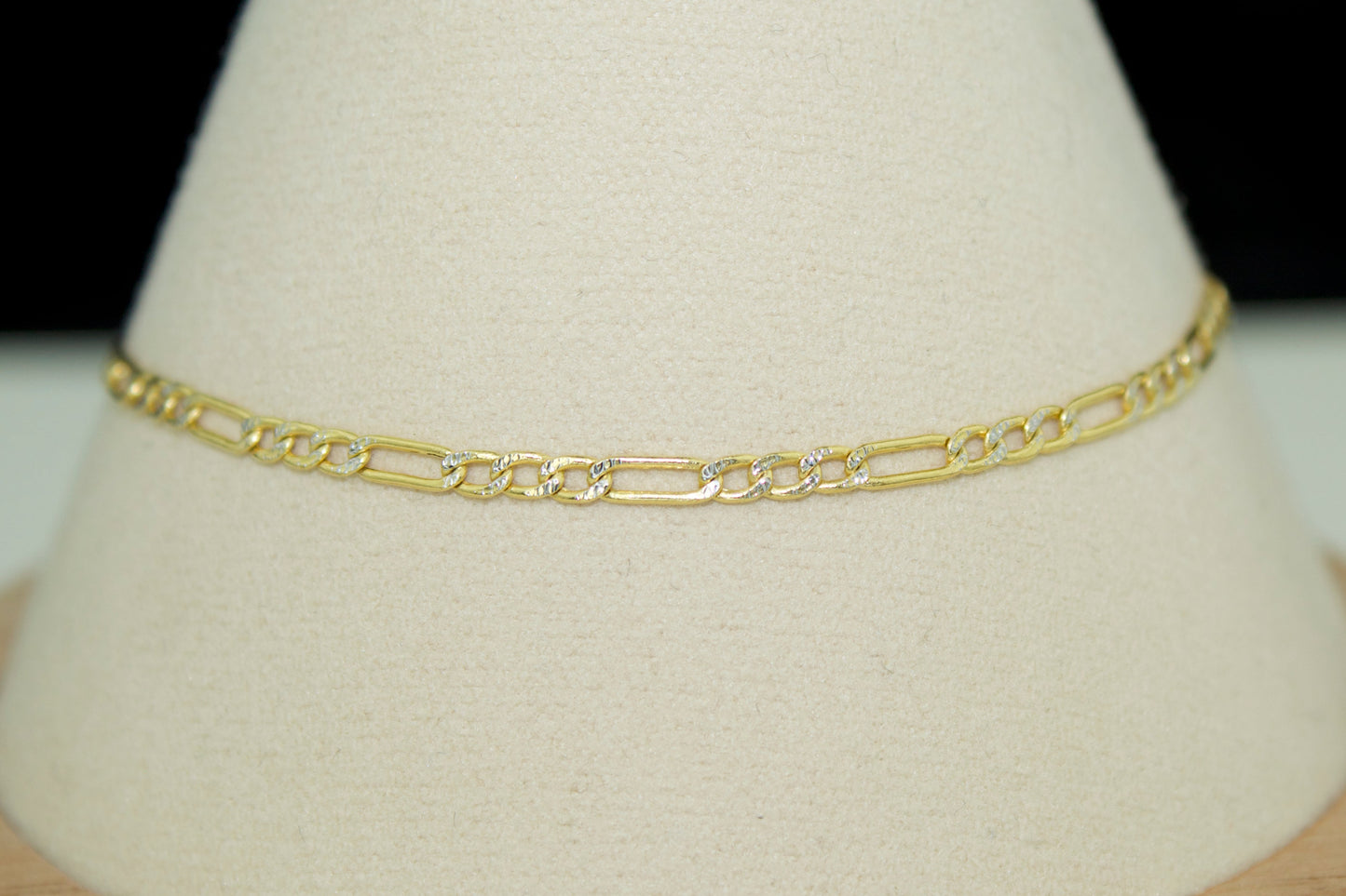 14K II Tone Diamond-Cut Figaro Bracelet – 2.2mm, 7.5"