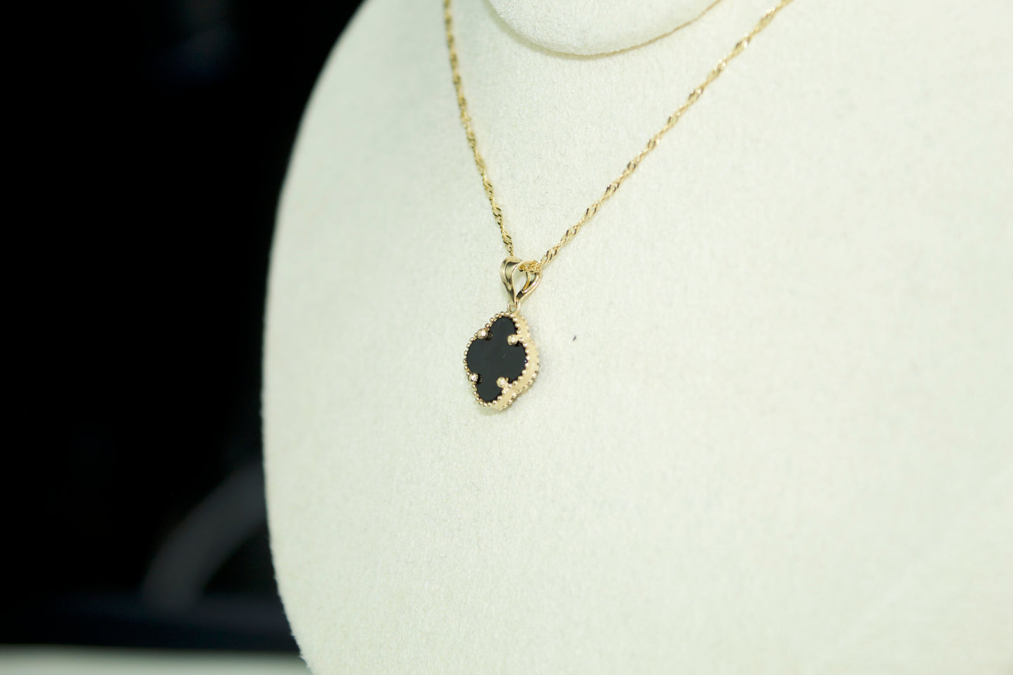 Clover Pendant Necklace | 14K | Black Onyx | Chain Set Only