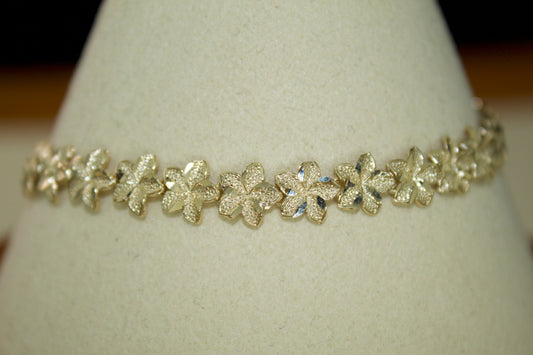 14K Eternal Hibiscus Bracelet Light Bloom