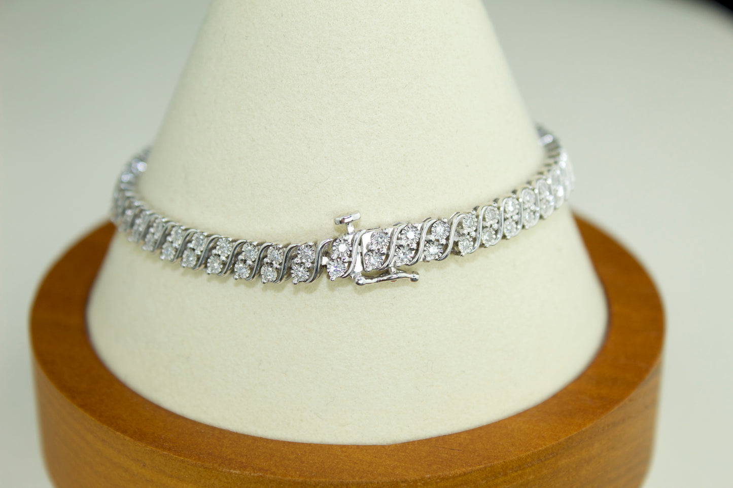 Lab Grown Diamond Bracelet | .925 Sterling Silver | Rhodium Plated | 7.5"